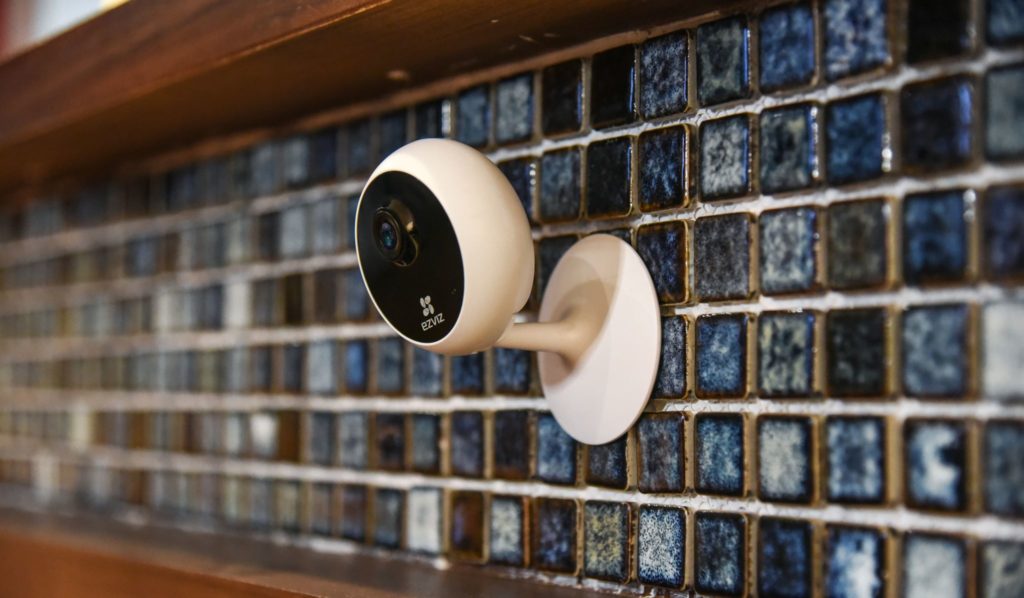 ezviz-wi-fi-indoor-smart-security-cam