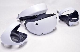 psvr-2-unboxing-–-close-up-with-the-final-version-of-sony’s-new-vr-headset