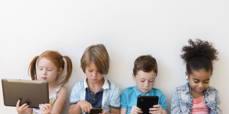 ftc-suggests-new-rules-to-shift-parents’-burden-of-protecting-kids-to-websites