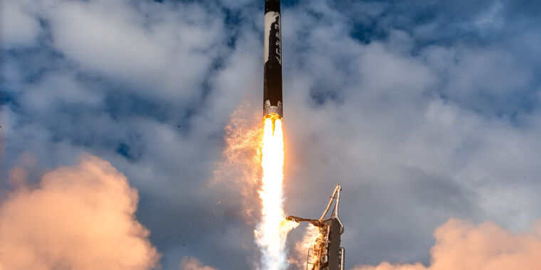rocket-report:-spacex’s-record-year;-firefly’s-alpha-rocket-falls-short