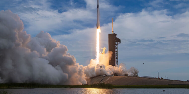 axiom-and-spacex-are-disrupting-europe’s-traditional-pathway-to-space