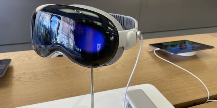 what-i-learned-from-the-apple-store’s-30-minute-vision-pro-demo