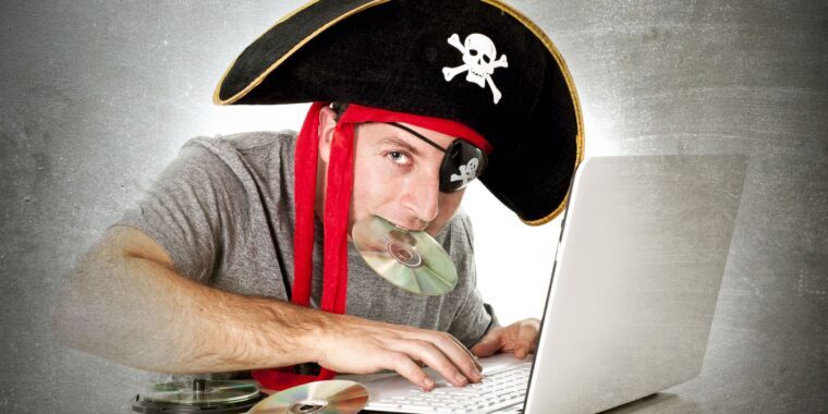 court-blocks-$1-billion-copyright-ruling-that-punished-isp-for-its-users’-piracy