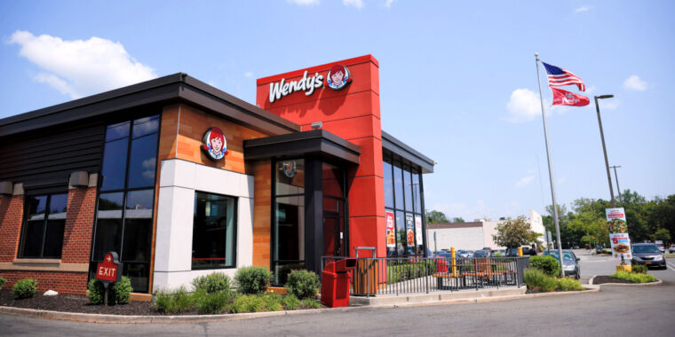 wendy’s-will-experiment-with-dynamic-surge-pricing-for-food-in-2025