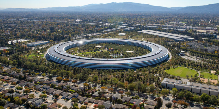 after-a-decade-of-stops-and-starts,-apple-kills-its-electric-car-project