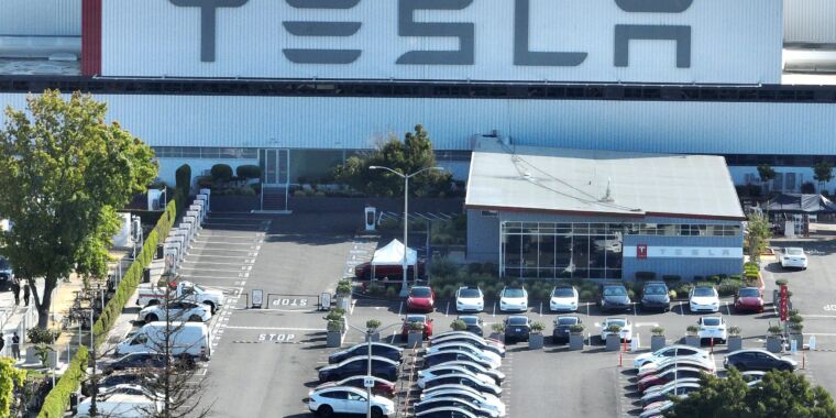 tesla-must-face-racism-class-action-from-6,000-black-workers,-judge-rules