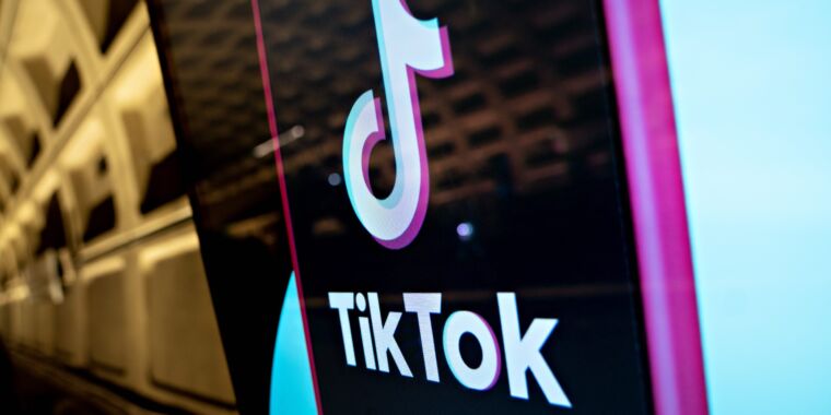 us-lawmakers-vote-50-0-to-force-sale-of-tiktok-despite-angry-calls-from-users