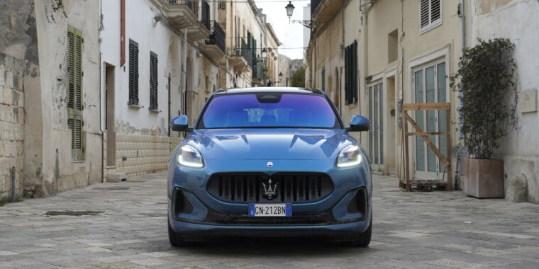 2025-maserati-grecale-folgore-review:-a-stylish-suv,-but-a-hard-ev-sell