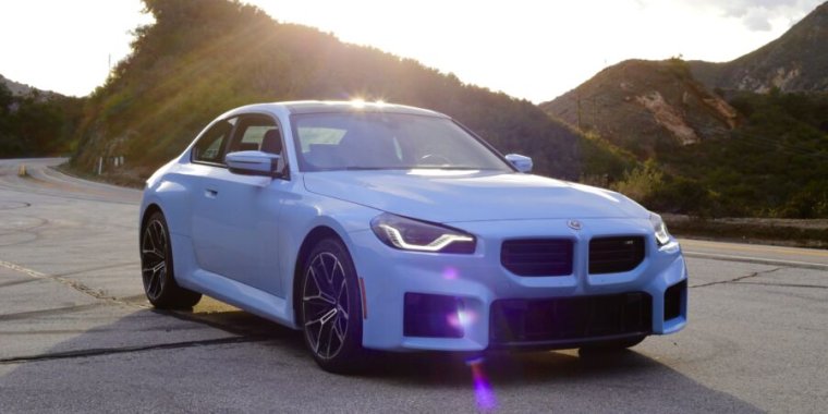 testing-the-2024-bmw-m2—maybe-the-last-m-car-with-a-manual-transmission