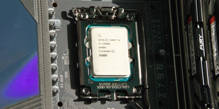 intel-is-investigating-game-crashes-on-top-end-core-i9-desktop-cpus