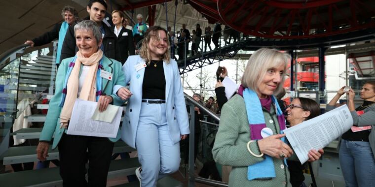 2,000-senior-women-win-“biggest-victory-possible”-in-landmark-climate-case