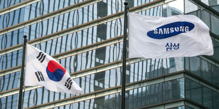 samsung-electronics-is-on-strike!-workers-stage-one-day-walkout.