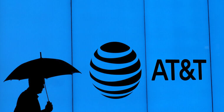 at&t-imposes-$10-price-hike-on-most-of-its-older-unlimited-plans