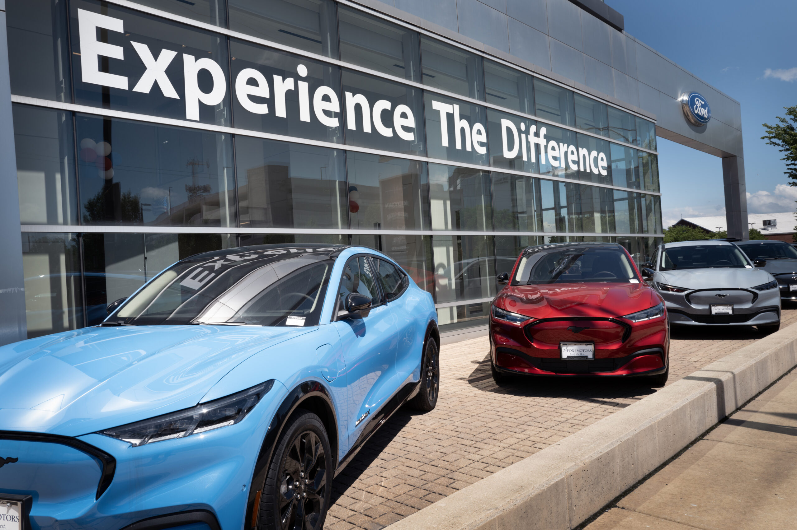 single-point-of-software-failure-could-hamstring-15k-car-dealerships-for-days