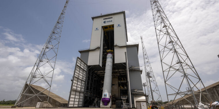 mere-days-before-its-debut,-the-ariane-6-rocket-loses-a-key-customer-to-spacex