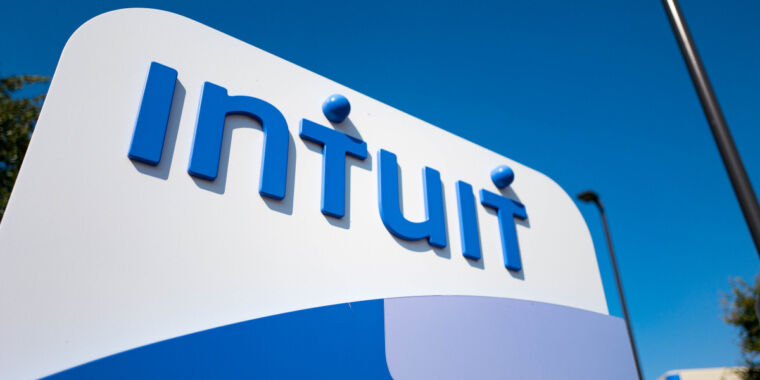 intuit’s-ai-gamble:-mass-layoff-of-1,800-paired-with-hiring-spree