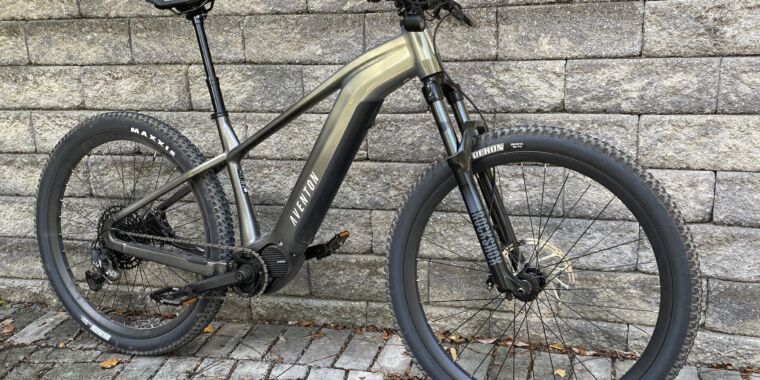 aventon,-a-major-e-bike-maker,-tries-its-hand-with-a-hardtail