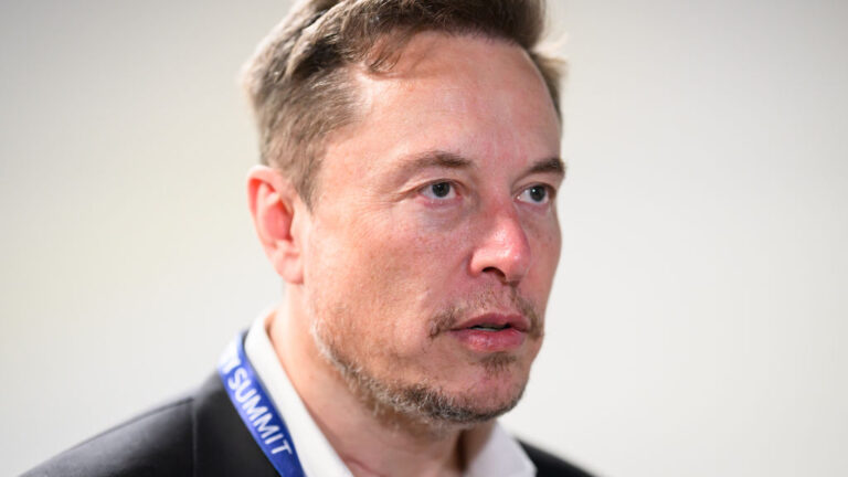 x’s-depressing-ad-revenue-helps-musk-avoid-eu’s-strictest-antitrust-law