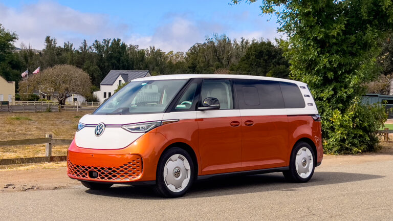 the-2025-vw-id-buzz-electric-bus-delivers-on-the-hype