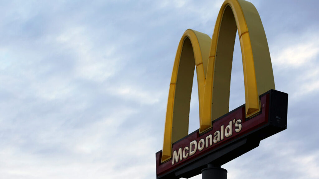 mcdonald’s-e.-coli-outbreak-grows-by-50%-in-3-days-as-lawsuits-mount