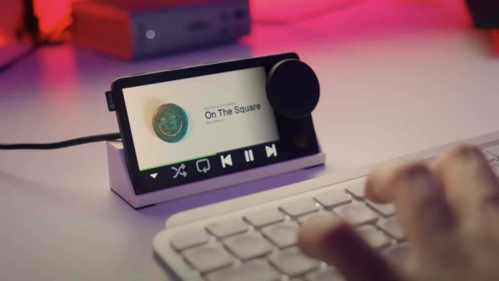 spotify’s-car-thing,-due-for-bricking,-is-getting-an-open-source-second-life