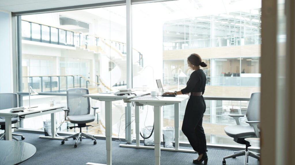 are-standing-desks-good-for-you?-the-answer-is-getting-clearer.