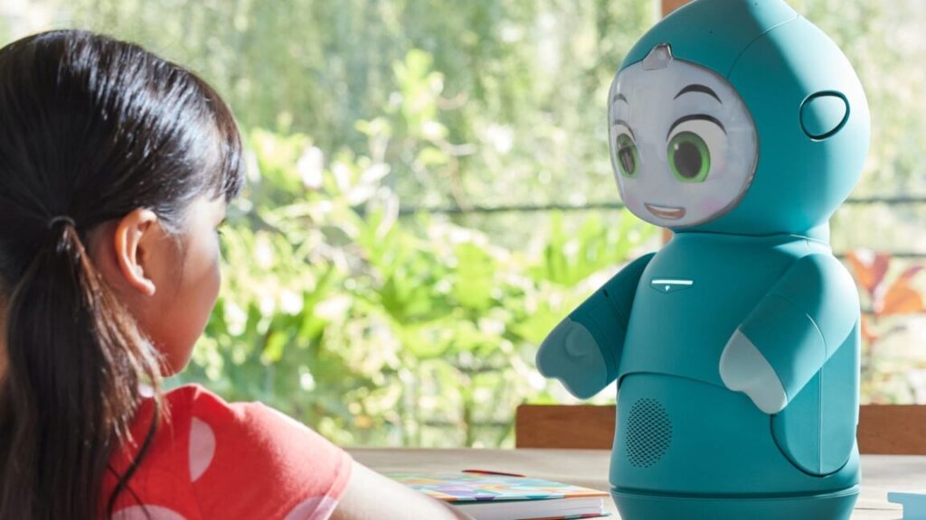 startup-will-brick-$800-emotional-support-robot-for-kids-without-refunds