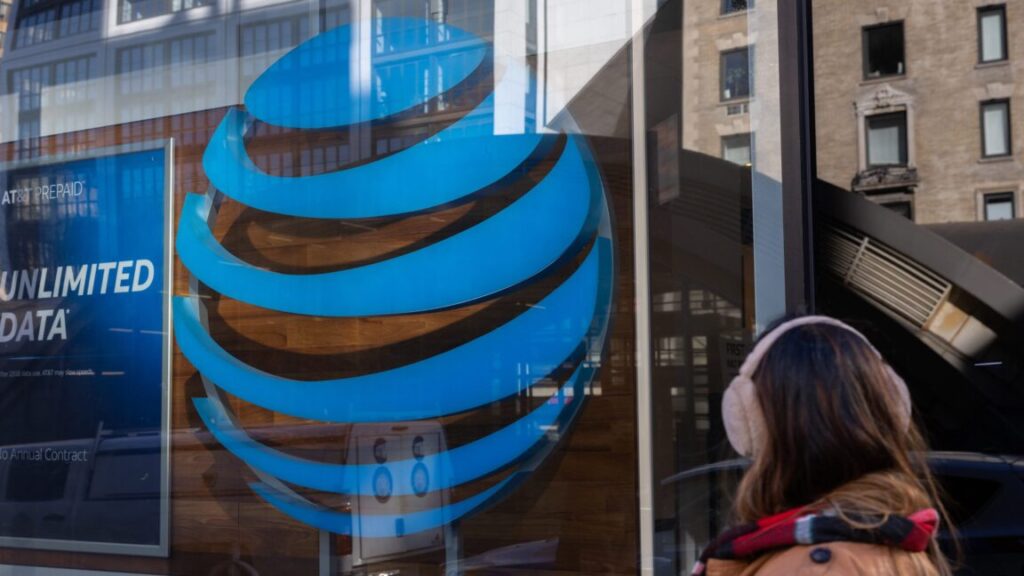 after-embarrassing-blunder,-at&t-promises-bill-credits-for-future-outages