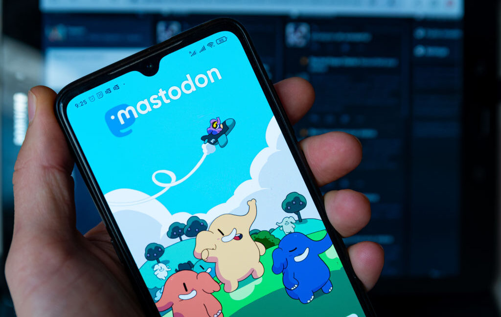 mastodon’s-founder-cedes-control,-refuses-to-become-next-musk-or-zuckerberg