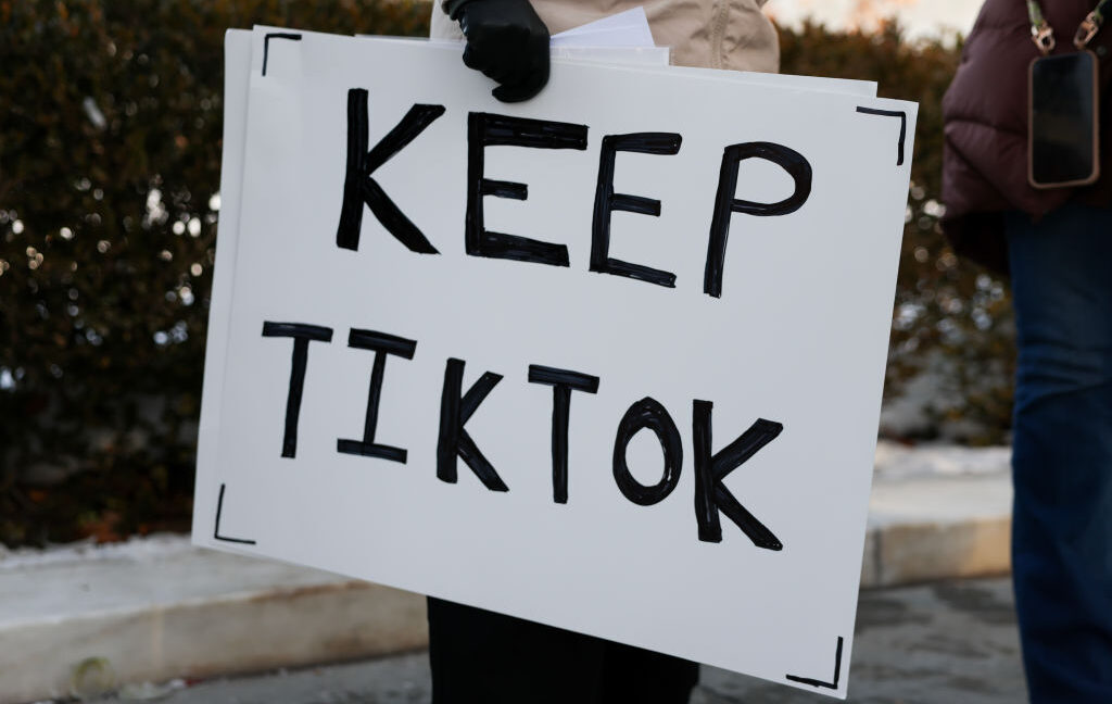 tiktok-loses-supreme-court-fight,-prepares-to-shut-down-sunday