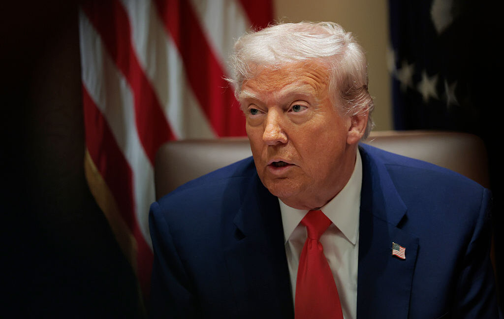 trump-is-“desperate”-to-make-a-deal—china-isn’t,-analysts-say