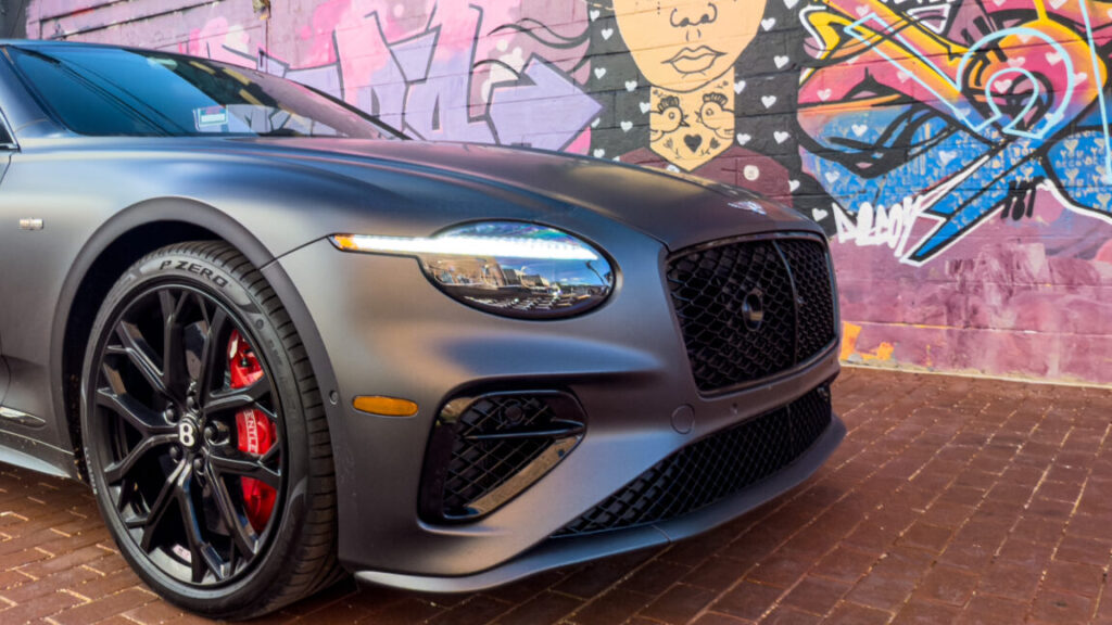 the-2025-bentley-continental-gt:-the-highs-and-lows-of-borrowed-bits