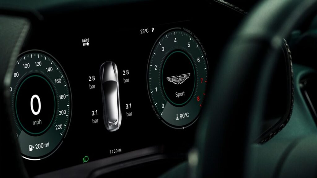 apple’s-new-carplay-ultra-is-ready,-but-only-in-aston-martins-for-now