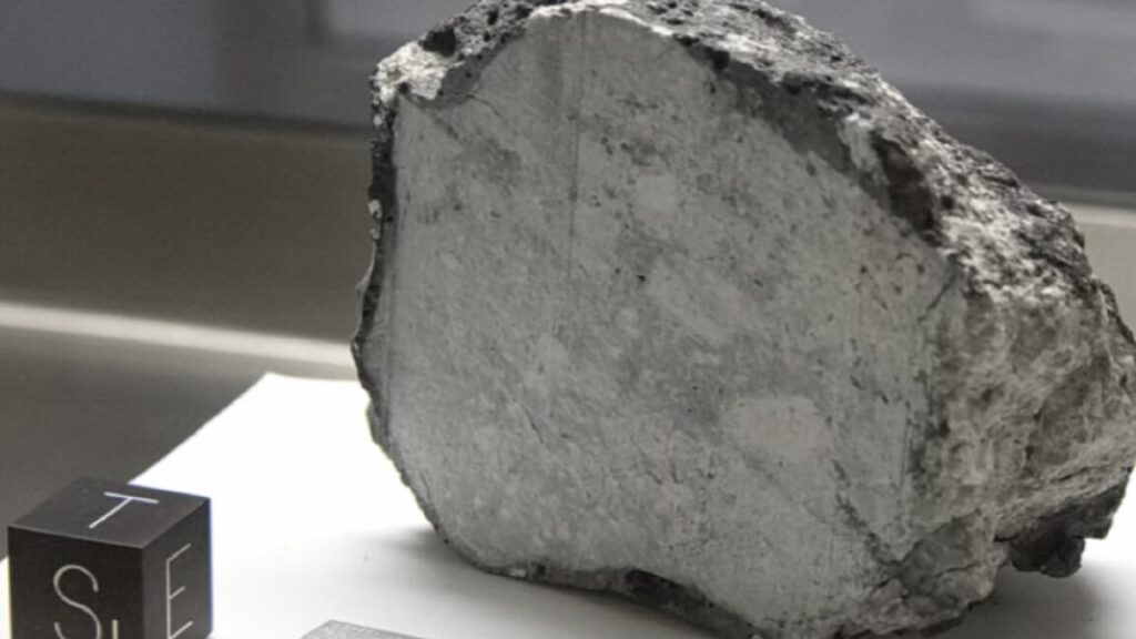 have-we-finally-solved-mystery-of-magnetic-moon-rocks?
