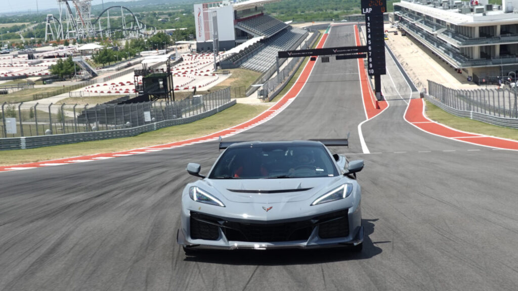 2025-chevrolet-corvette-zr1-first-drive:-engineered-for-insane-speed