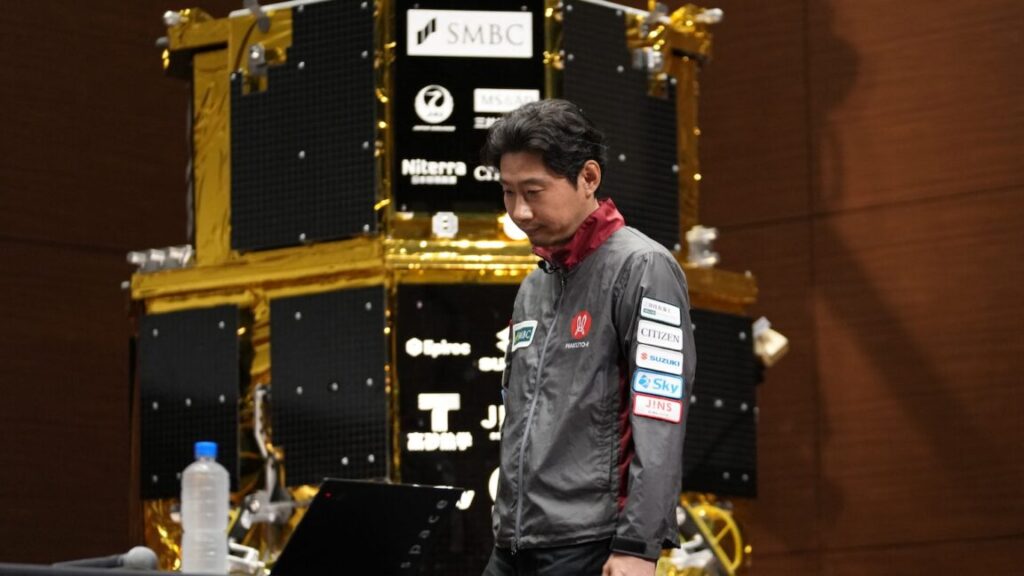 a-japanese-lander-crashed-on-the-moon-after-losing-track-of-its-location