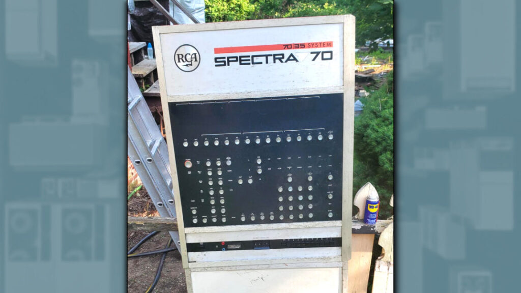 reddit-user-surprised-when-1960s-computer-panel-emerged-from-collapsed-family-garage