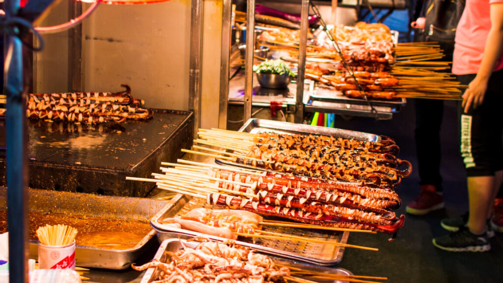 man-eats-dubious-street-food—ends-up-blowing-apart-his-gi-tract