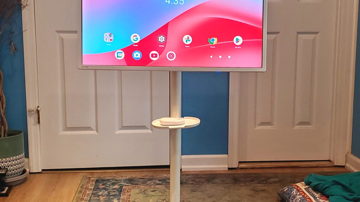 the-curious-rise-of-giant-tablets-on-wheels