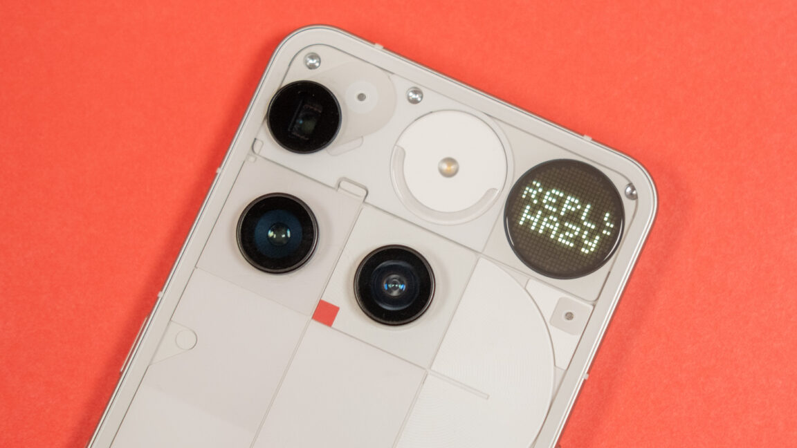 nothing-phone-3-review:-nothing-ventured,-nothing-gained
