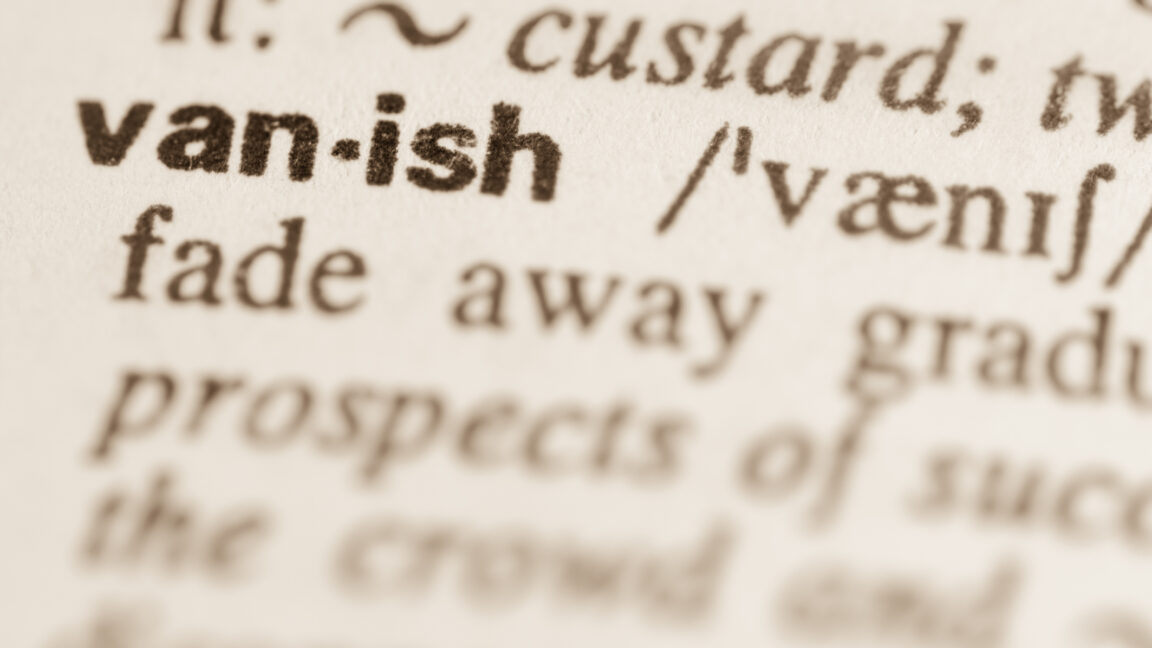 dictionary.com-“devastated”-paid-users-by-abruptly-deleting-saved-words-lists