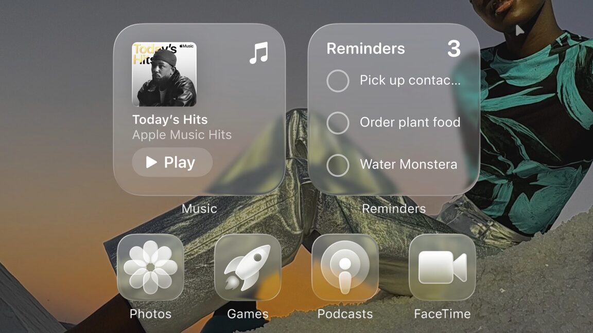 apple-sues-youtuber-who-leaked-ios-26’s-new-“liquid-glass”-software-redesign