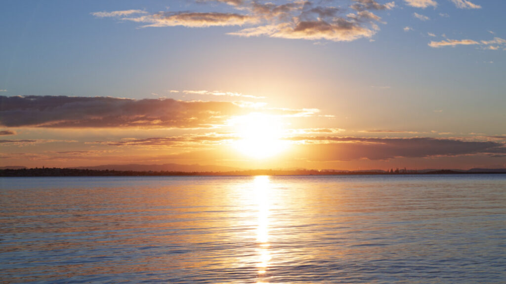 this-aerogel-and-some-sun-could-make-saltwater-drinkable