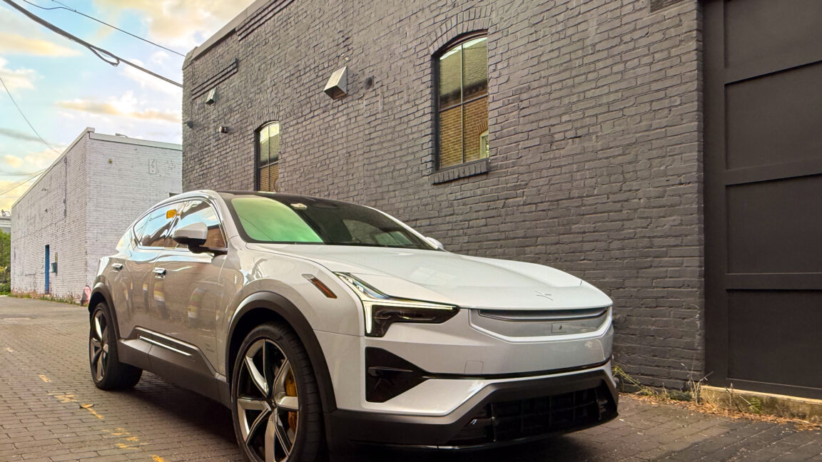 2025-polestar-3-drives-sporty,-looks-sharp,-can-be-a-little-annoying