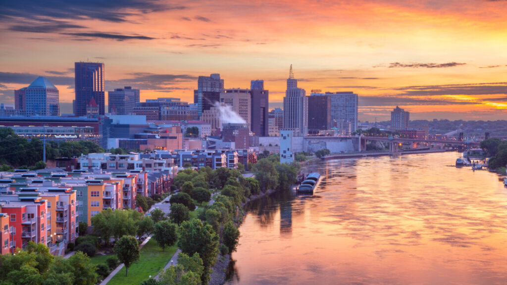 st.-paul,-mn,-was-hacked-so-badly-that-the-national-guard-has-been-deployed