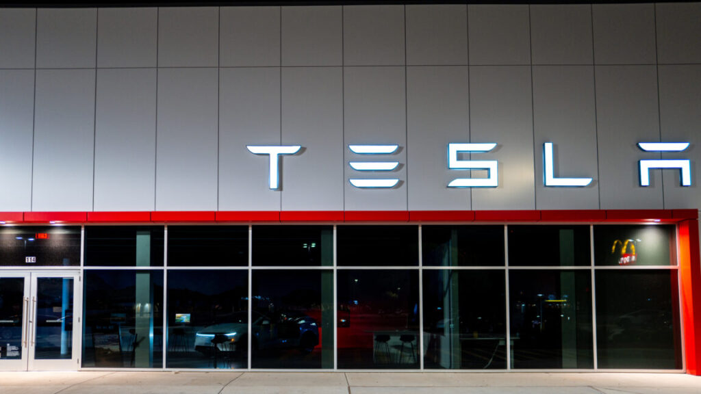 tesla-loses-autopilot-wrongful-death-case-in-$329-million-verdict