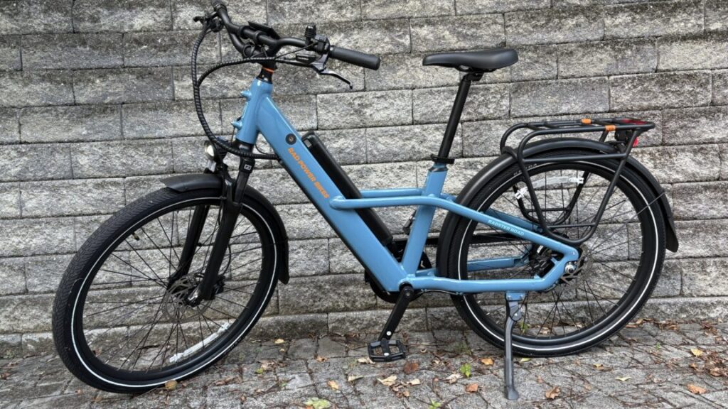 rad-power’s-radster:-a-very-non-radical-commuter-bike