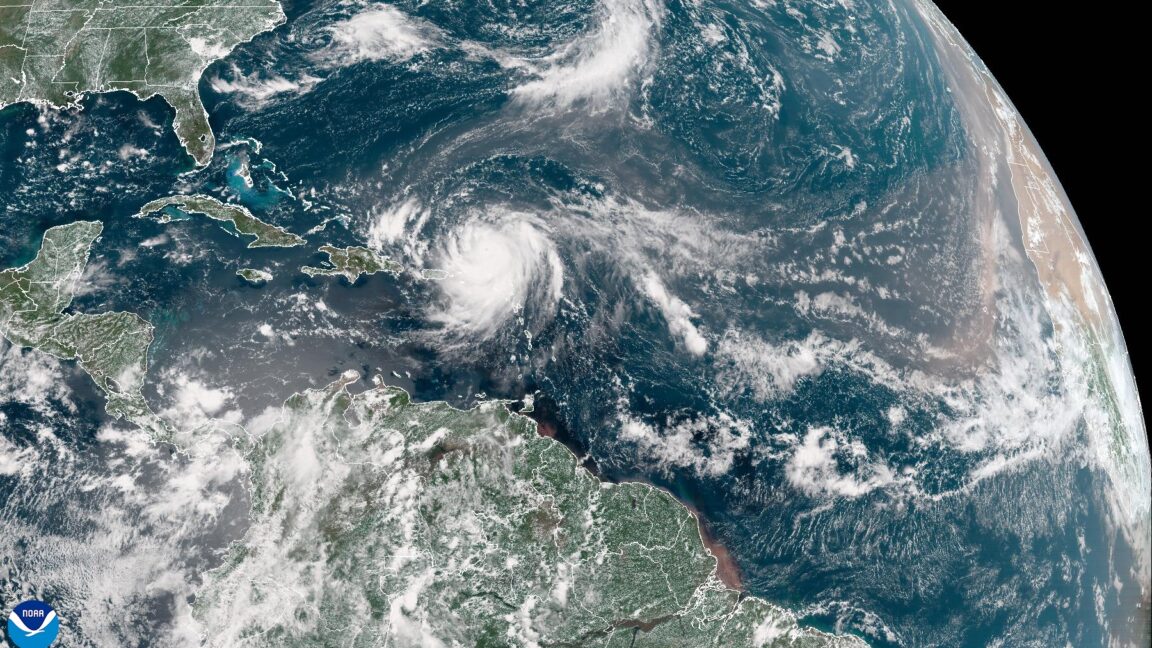 rapidly-intensifying-hurricane-erin-becomes-historic-storm-due-to-strengthening