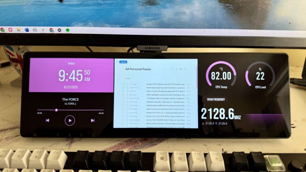 corsair’s-pc-dockable-screen-helped-me-monitor-my-pc-components-and-news-feeds