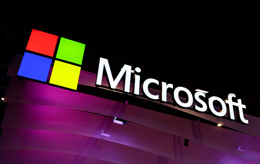 senator-blasts-microsoft-for-making-default-windows-vulnerable-to-“kerberoasting”